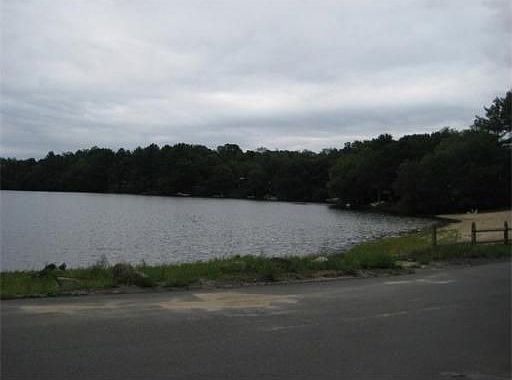 2nd image of 7 S Wind Dr