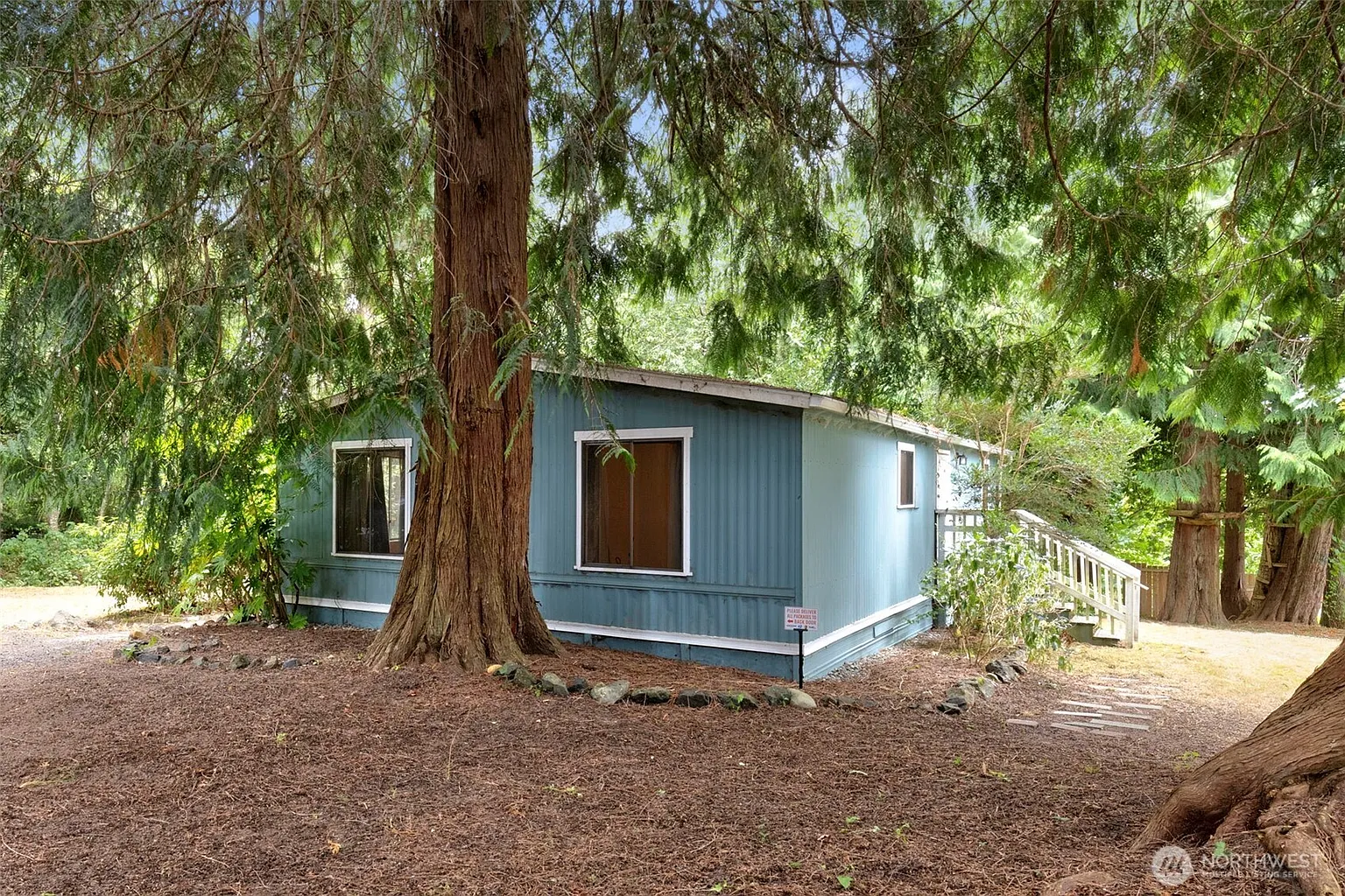 27648 Woodside Road NE photo 1