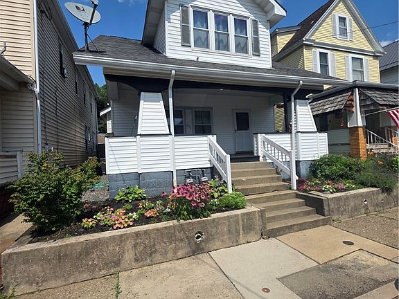 2nd image of 628 Hawthorne Ave