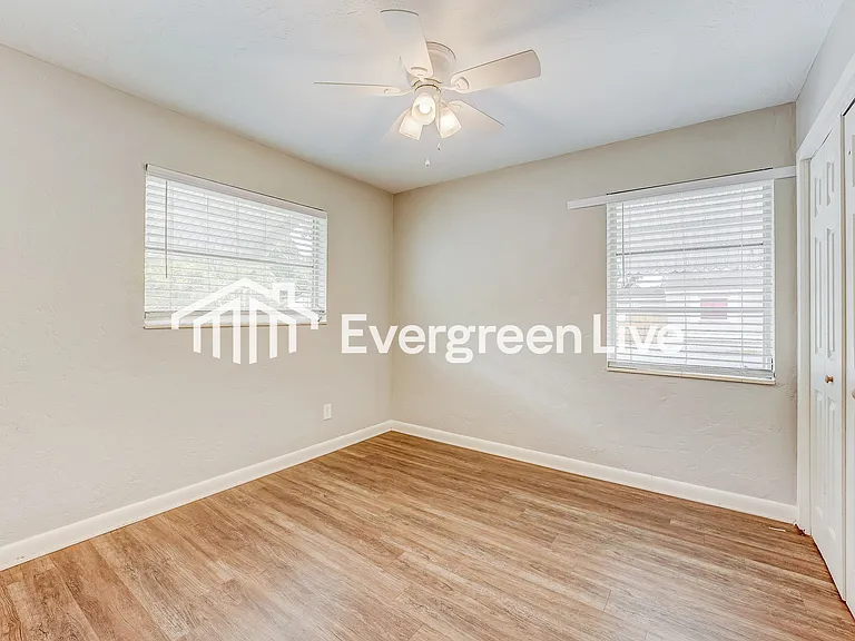 4501 Dr Martin Luther King Jr St N — Photo 13