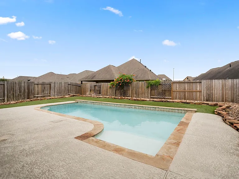 22310 Taren Ct — Photo 33