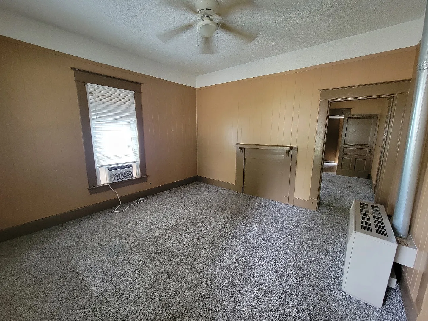 1288 N Highland Ave — Photo 2