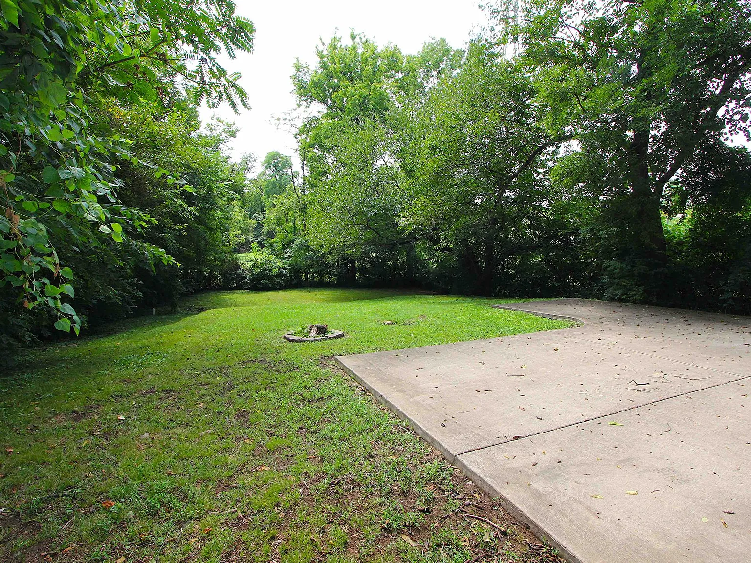 1104 Kirkland Avenue — Photo 3