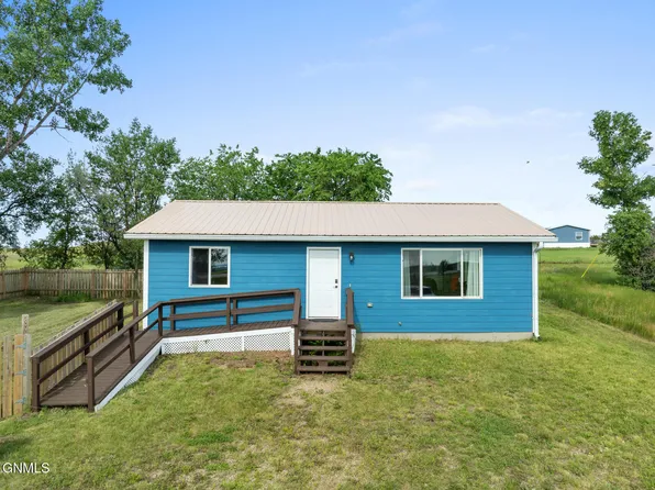 10 2nd St NW, New Town, ND 58763