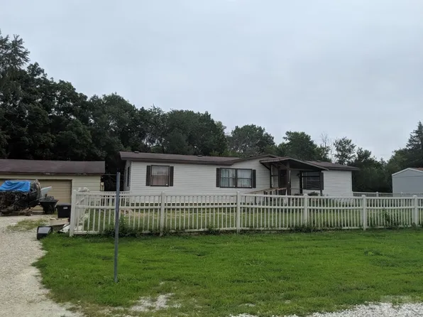 11002 Buckeye Dr, West Burlington, IA 52655