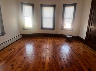 149 Vernon St APT 2, Worcester, MA 01610