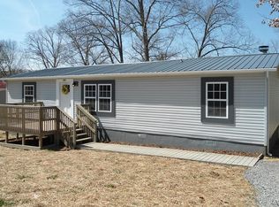 265 Tee Pee Ln, Bean Station, TN 37708