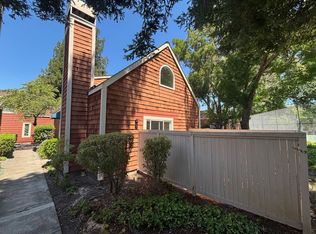 2516 Lakeview Dr, Santa Rosa, CA 95405