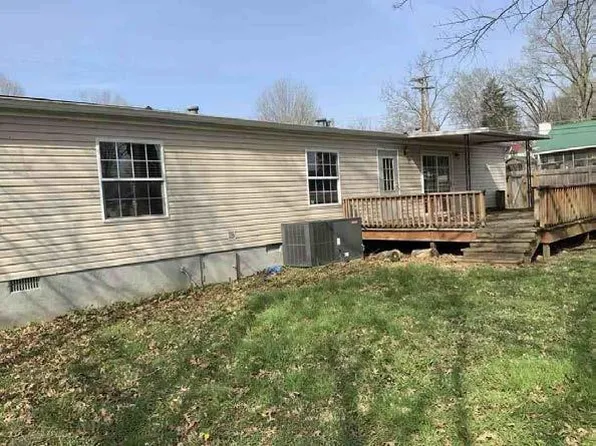 174 Hamilton St, Strawberry Plains, TN 37871