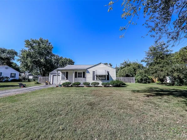 1819 N 16th St, Belleville, IL 62226