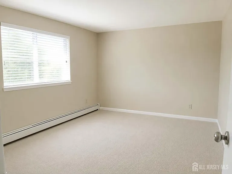 289 Main St #4R — Photo 11