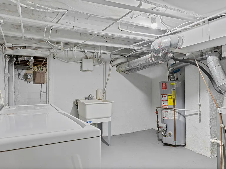 1524 E Clement St — Photo 13