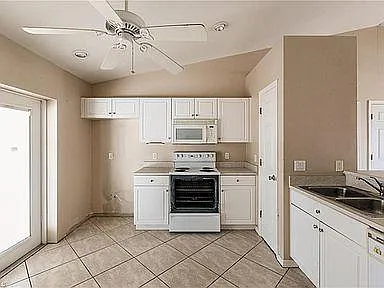 3035 Chiquita Blvd S — Photo 8