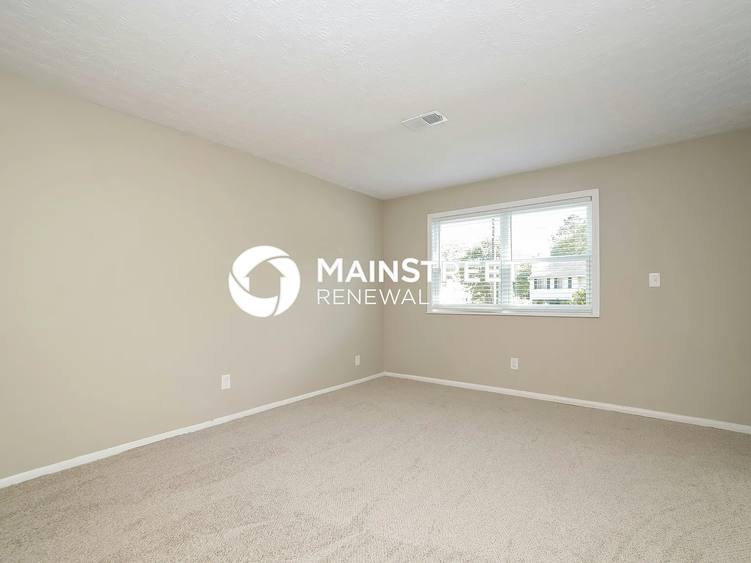 5248 Long Green Ln — Photo 2