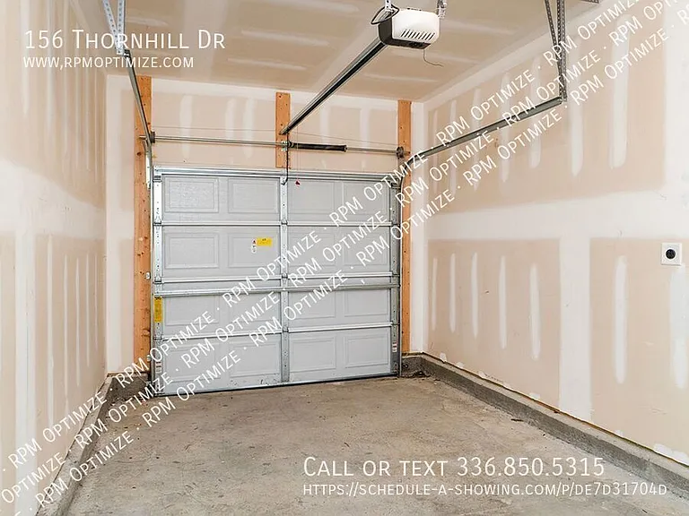 156 Thornhill Dr — Photo 35