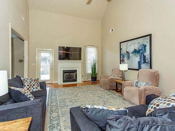 5th image of 2107 Southbridge Ct