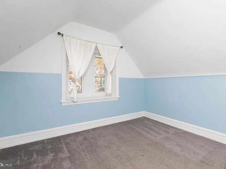 112 Bryn Mawr Ave — Photo 18