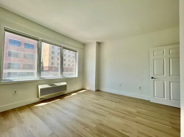 2101 City Place image 29 of 37