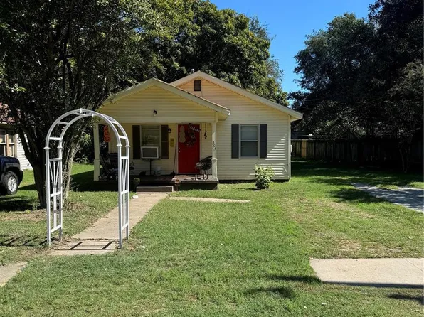 304 N Walnut St, Kennett, MO 63857