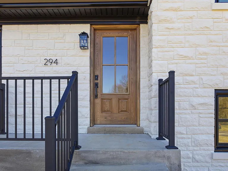 294 Idle Hour Dr — Photo 2