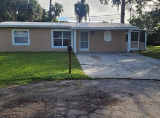 1824 Beachwood Dr, North Fort Myers, FL 33903