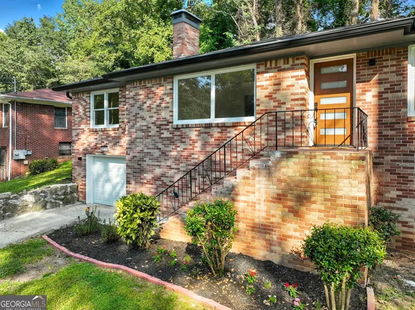 2885 Dale Creek Dr NW, Atlanta, GA 30318