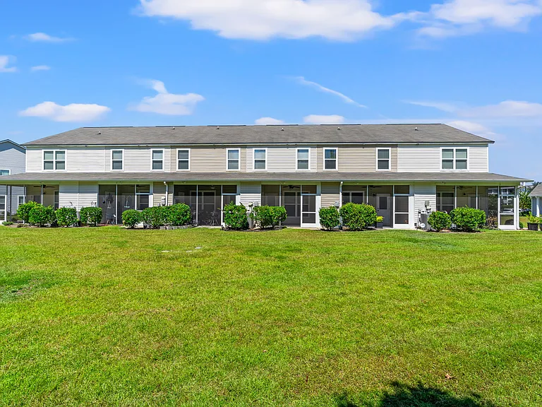 257 Castle Dr — Photo 18