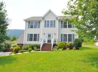 6006 Farmhouse Ct, Roanoke, VA 24019
