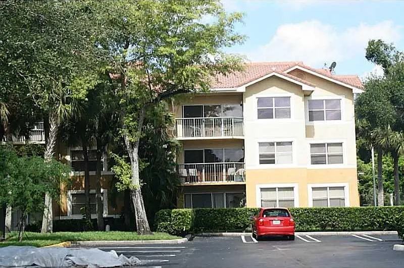 1 bed, 1.0 bath, 733 sqft, $1,750 — Photo 2
