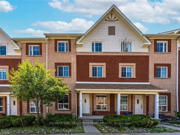 246 Spillsbury Dr #801, Peterborough, ON K9K 0A1