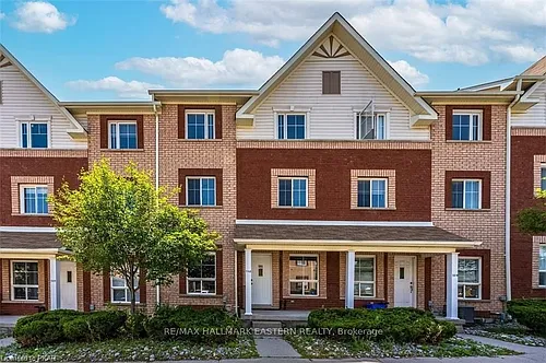 246 Spillsbury Dr #403 Photo 1