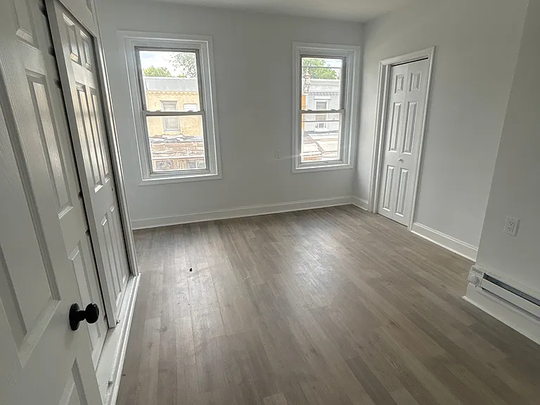 6403 Glenmore Ave #2 — Photo 5