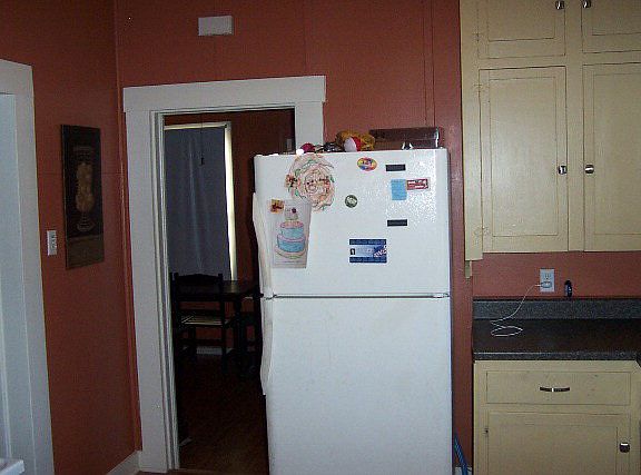 4th image of 504 S Avenue F