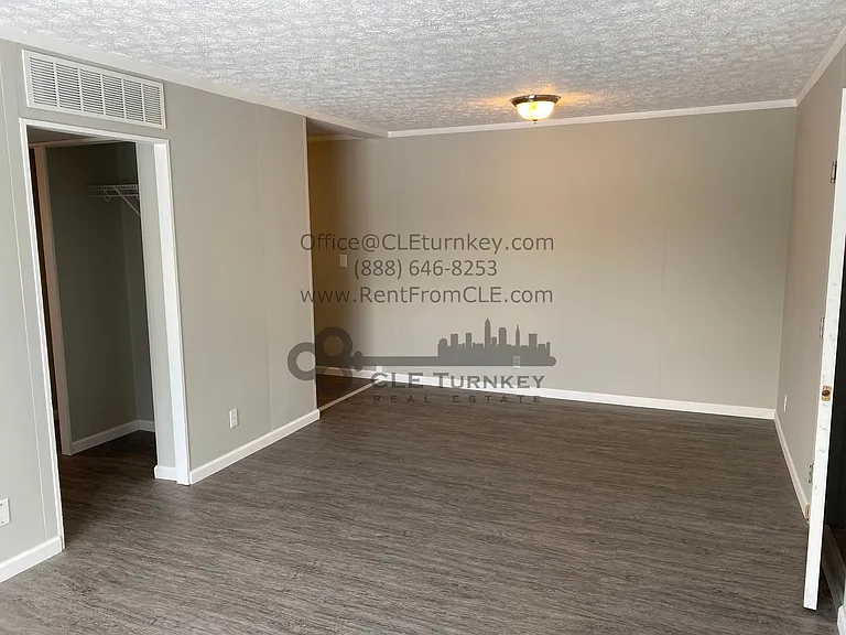 875 Branch Rd — Photo 2