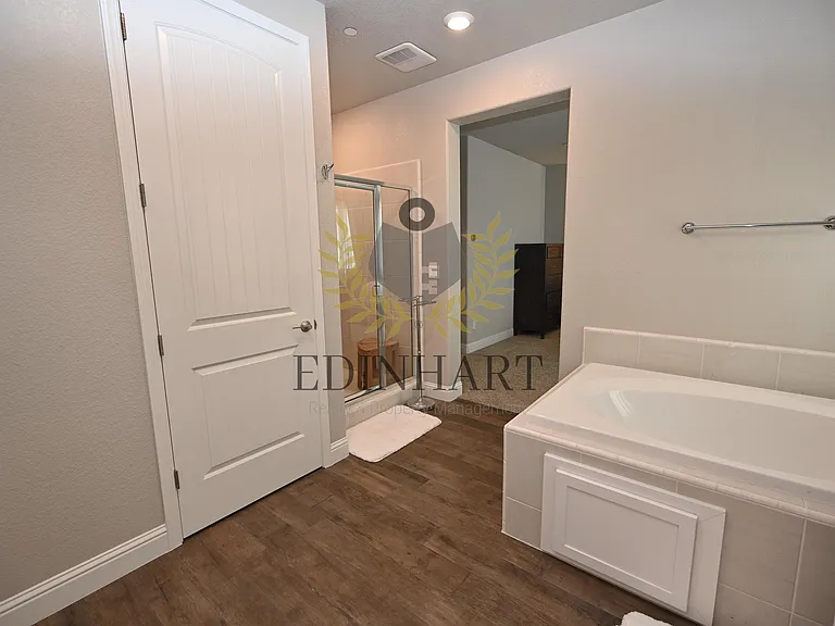 1439 E Via Albero Dr — Photo 23