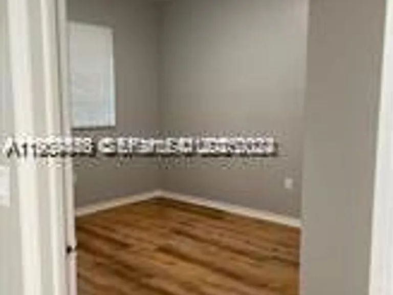 7542 NW 175th St #7542 — Photo 9