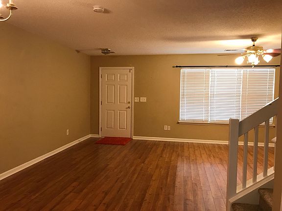 4th image of 123 Lynch Cir