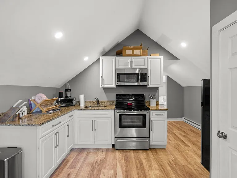 143 Washington Cir #3 — Photo 17
