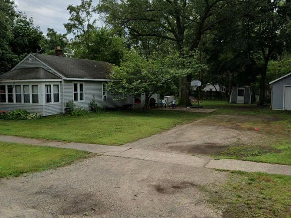 1st image of 1885 E Isabella Ave
