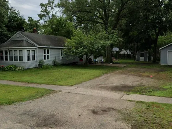 1885 E Isabella Ave, Muskegon, MI 49442