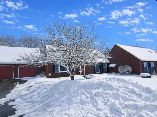 32 Cortland Circle #32, Bangor, ME 04401