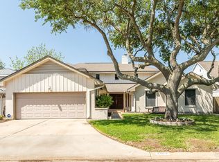 2913 Beluche Dr, Galveston, TX 77551