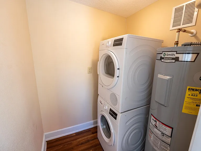 602 Braddock Ave #2 — Photo 6