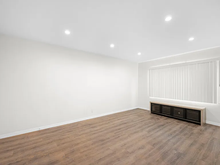 10204 Tujunga Canyon Blvd #2 — Photo 8