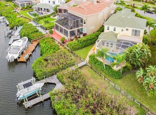 6203 Marbella Dr, Apollo Beach, FL 33572