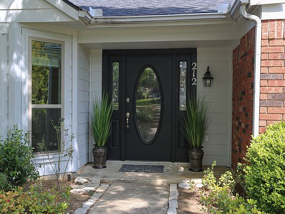 2nd image of 212 Aspenway Dr