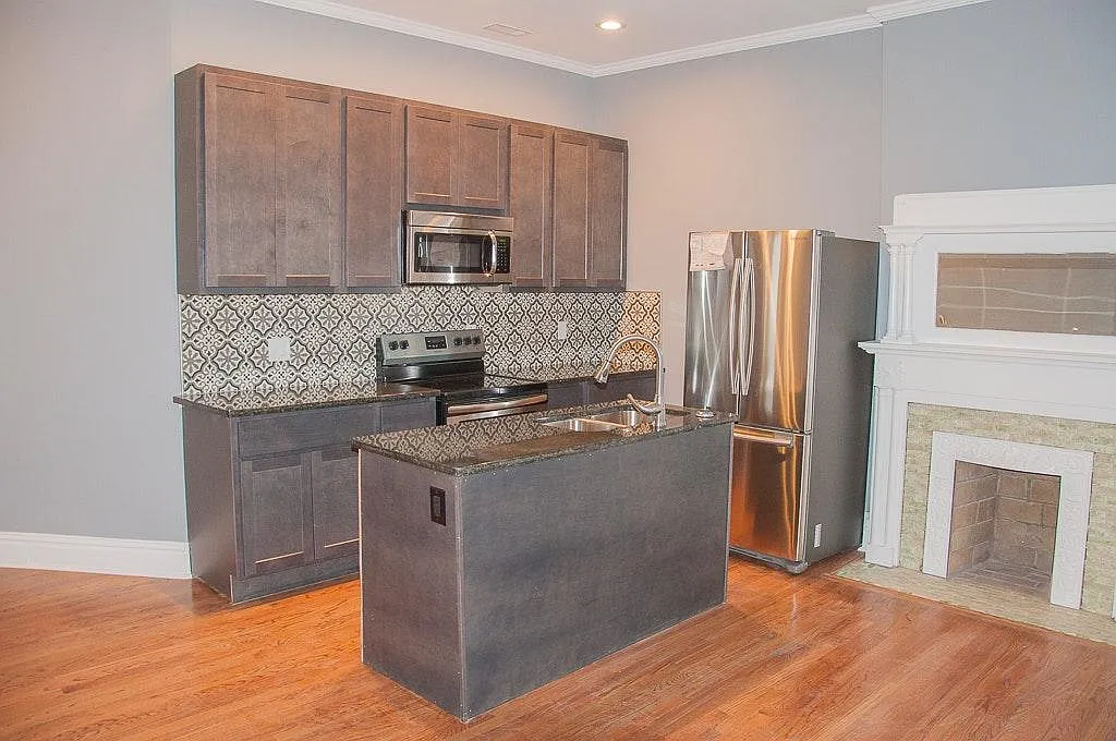 3137 Cherokee St photo 1