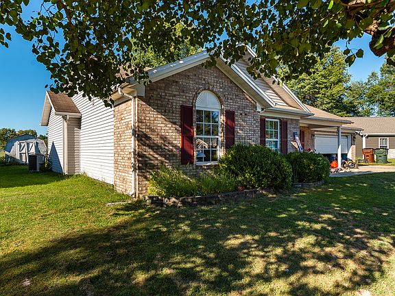 2nd image of 624 E Main Street Cir