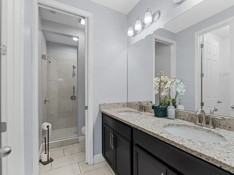 206 Aberdeen St — Photo 19