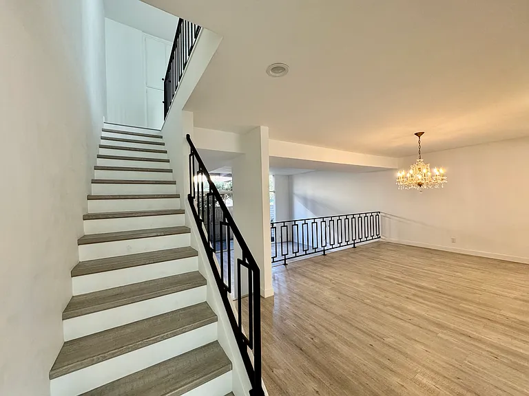 5346 Fairview Blvd — Photo 13